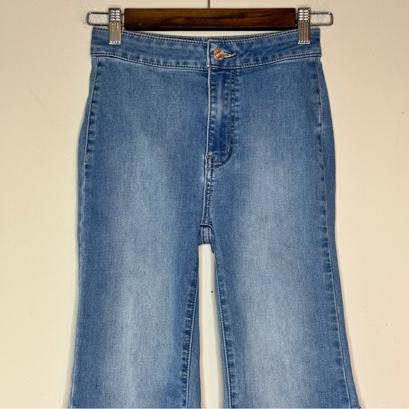Free People We The Free Youthquake Cropped Flare Leg Stretch Jean Size 24 - Picture 3 of 12
